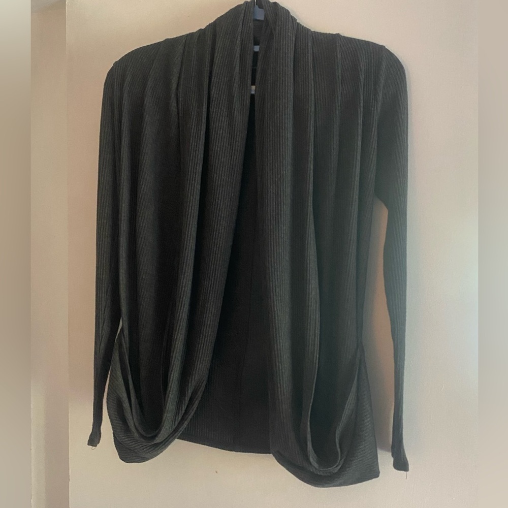 Timing gray sweater cardigan with faux pockets size large - Picture 6 of 7